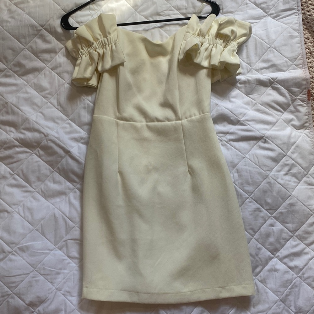 White strapless dress